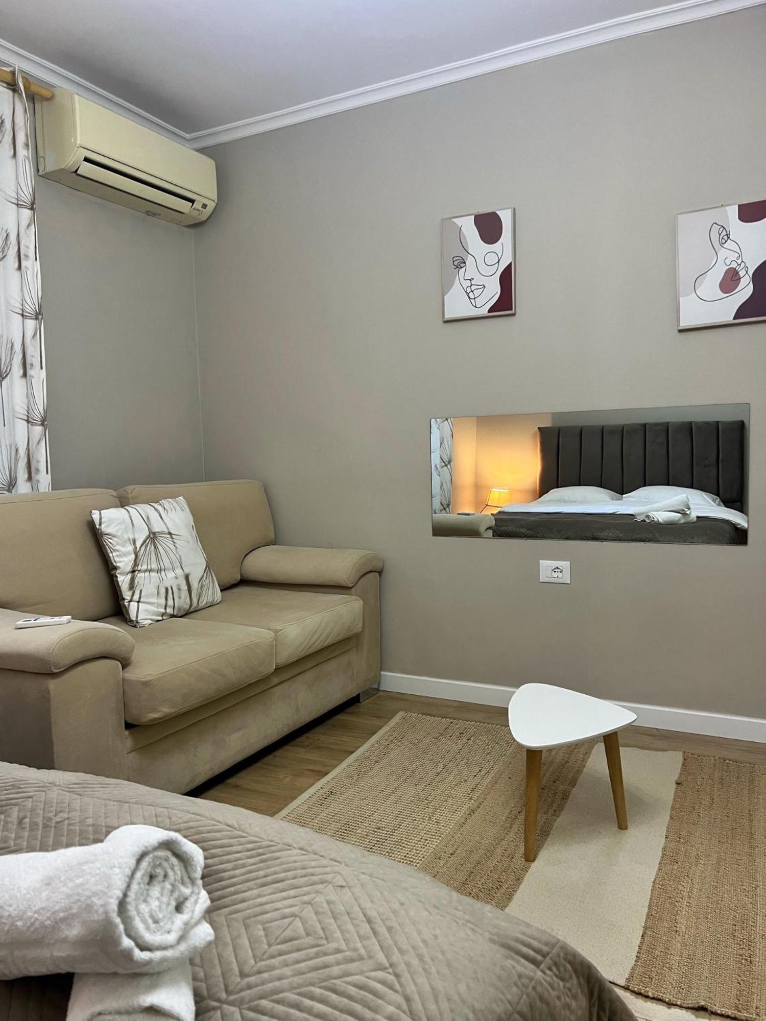 New Bazaar Cane Apartment 2 Tirana Exterior foto